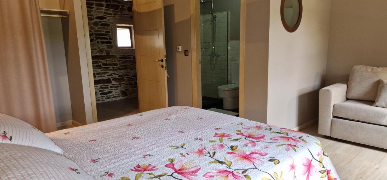 Habitaciones La Cuevona De Guitiriz Lugo מראה חיצוני תמונה