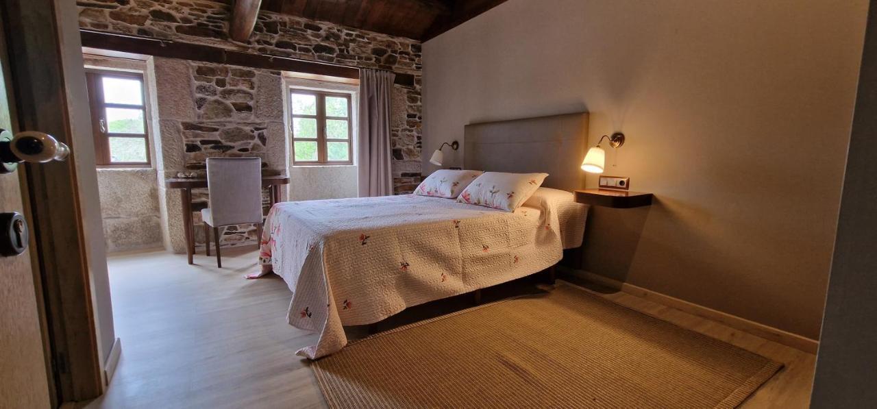 Habitaciones La Cuevona De Guitiriz Lugo מראה חיצוני תמונה