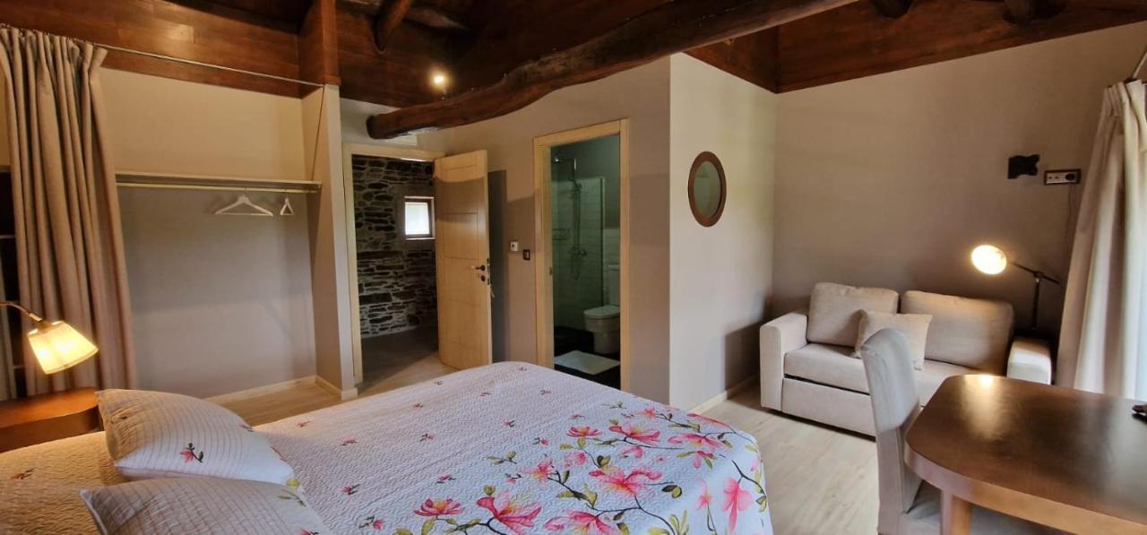 Habitaciones La Cuevona De Guitiriz Lugo מראה חיצוני תמונה