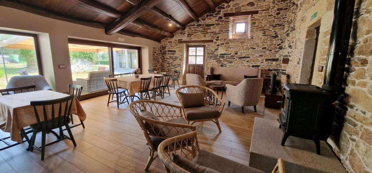 Habitaciones La Cuevona De Guitiriz Lugo מראה חיצוני תמונה