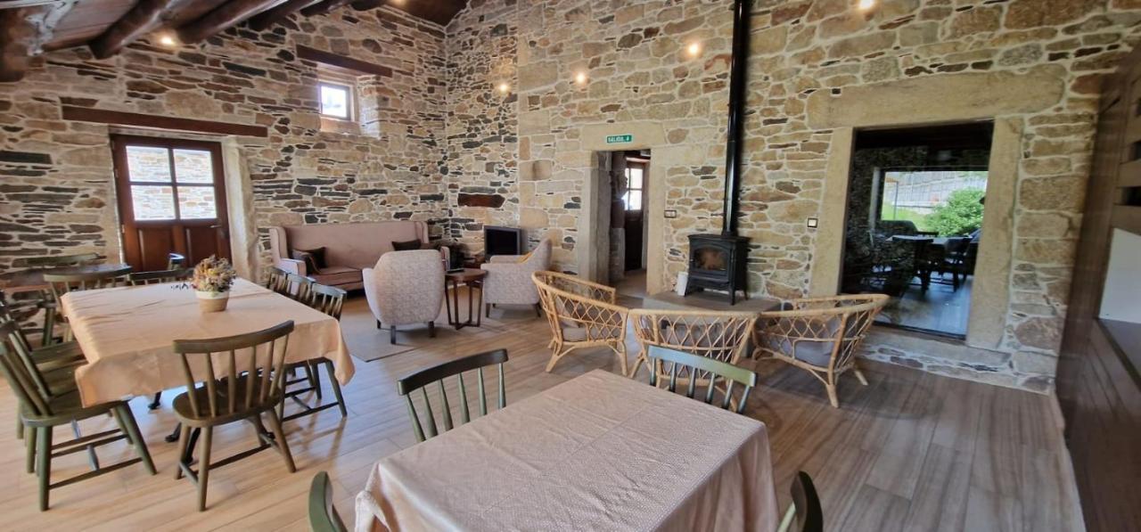 Habitaciones La Cuevona De Guitiriz Lugo מראה חיצוני תמונה