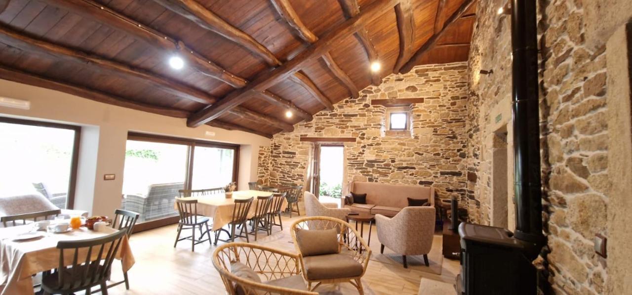 Habitaciones La Cuevona De Guitiriz Lugo מראה חיצוני תמונה