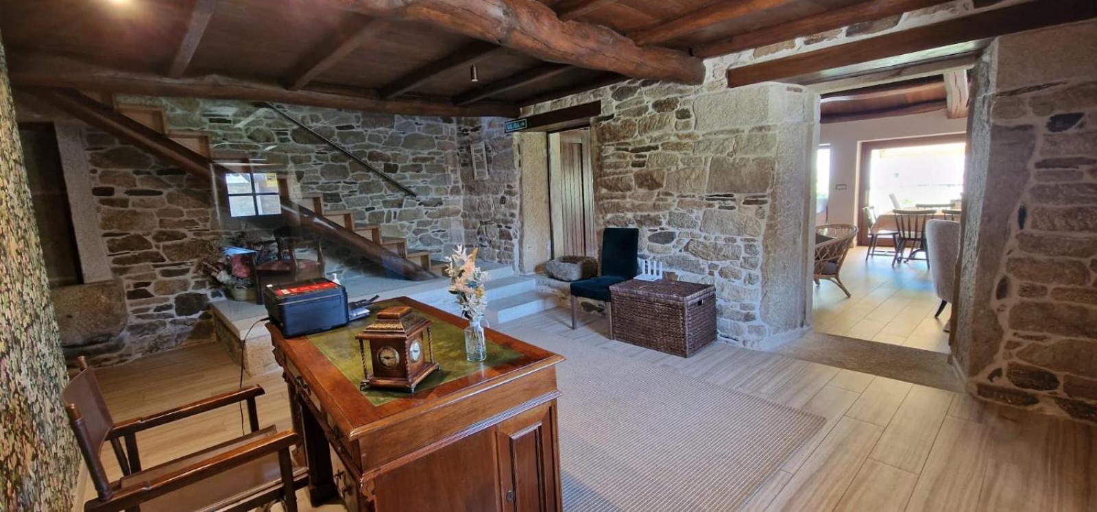 Habitaciones La Cuevona De Guitiriz Lugo מראה חיצוני תמונה