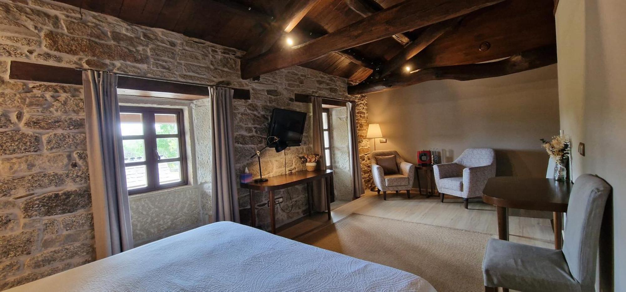 Habitaciones La Cuevona De Guitiriz Lugo מראה חיצוני תמונה