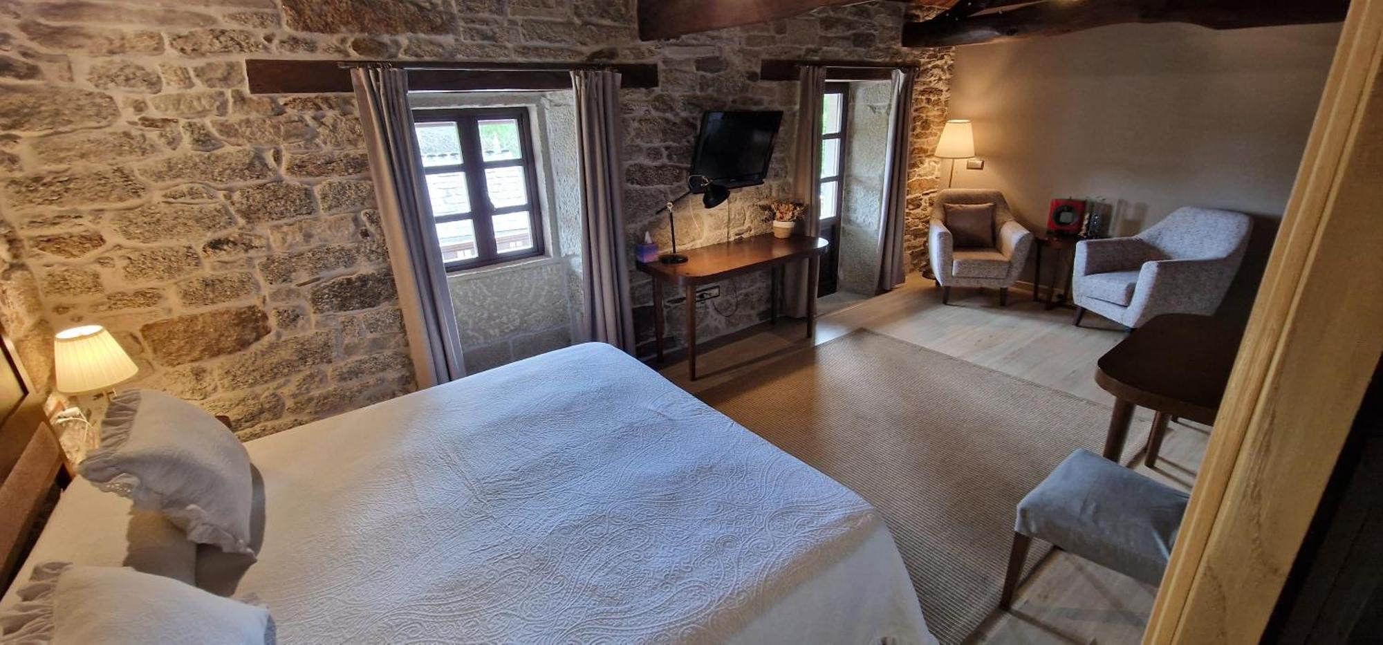 Habitaciones La Cuevona De Guitiriz Lugo מראה חיצוני תמונה